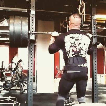 120kg#grzejemy się 👊👊 #zolnierskie#wyciskanie #pushpress#press#pressmore#strongman#strongmantraining#power#powerlifter#powerlifting#polishboy#siłownia#instaboy#gym#bodybulding#polishman#trening#playhard#polskichlopak#furia#gymboy#gymlife#silesia#bytom#polishman#treningsilowy#bytom#silesia#gym#silownia#dzik#koksy.