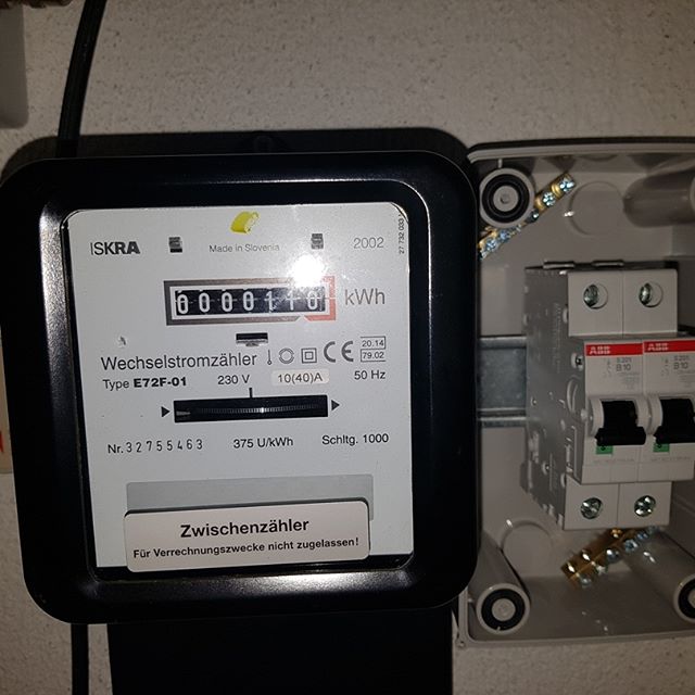 Auf YouTube: https://youtu.be/htXQRS6AcB0
Wie montiere ich einen Sicherungskasten für die Solaranlage 
Schaut es euch auf YouTube an. Abonnieren nicht vergessen
#solar #solaranlage #sicherungskasten #elektrotechnik #elektro #elektroinstallation #elektrik #ökologisch #inselanlage #youtuber #strom #spannung #energie #akku #abb #followforfollowback #folgtmir #folgenfürfolgen #faszinierend #kabel #stromzähler #leistung #sicherung #autark #hobby #freizeit #public.