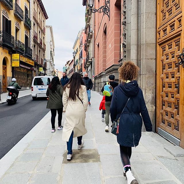 Exploring Madrid with our students on this cold day ðŸ‚
#madrid #SpanishLessonsinMadrid #spanish #lovemadrid #students #intensivespanishcourse #enjoymadrid #espaÃ±a #espaÃ±ol #studyabroad #in2spanish #learnspanish #spanishschool #DiscoverMadrid  #studentsabroad #study #internationalstudents #siteseeing #discover 
#GranVia #metropolis #EscapeRoom #harrypotter #dumbledore #snape #hagrid #voldemort #wizard #fun #erasmuslife.